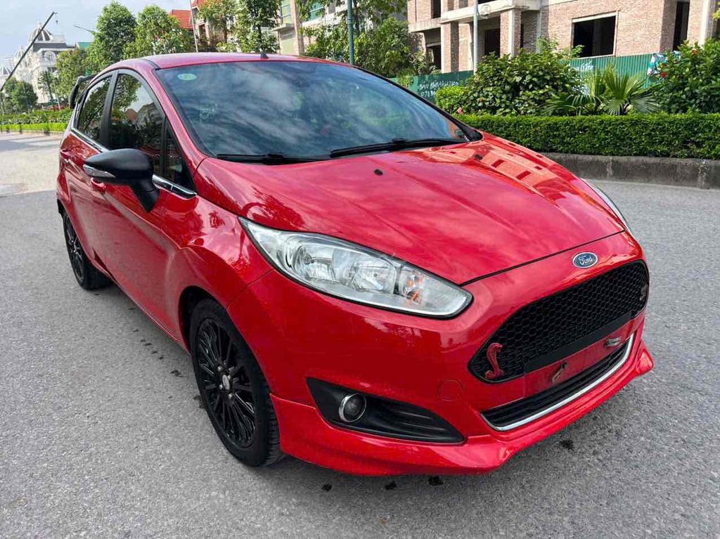 Ford Fiesta 2016 - ảnh 2