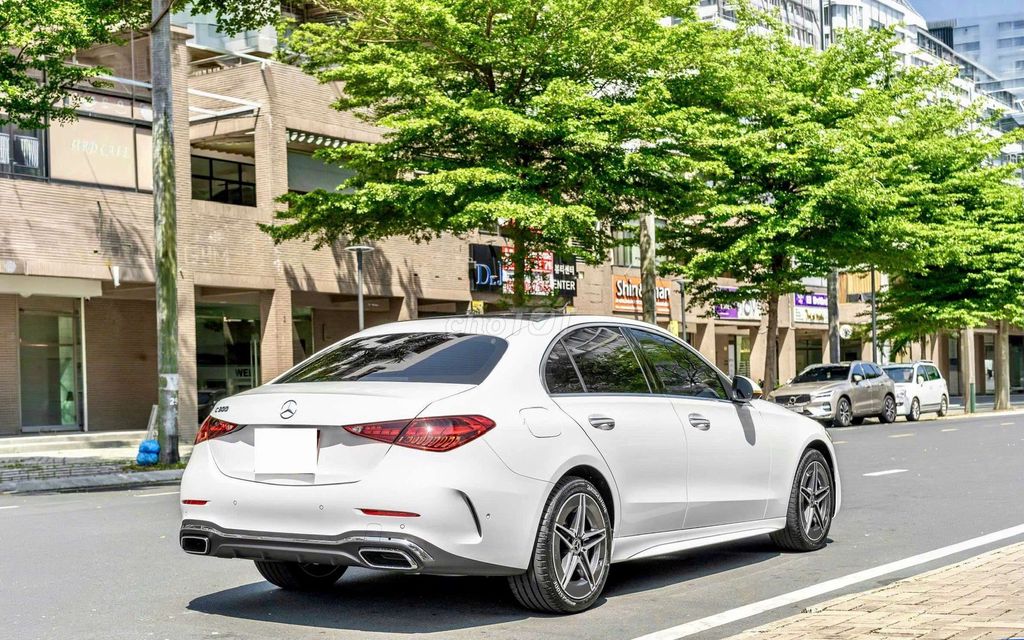 Mercedes-Benz 2025 - ảnh 4