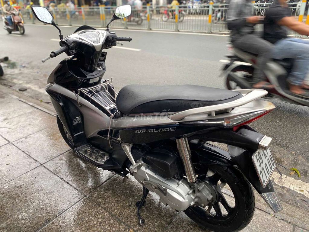Honda Air Blade 2012 - ảnh 2
