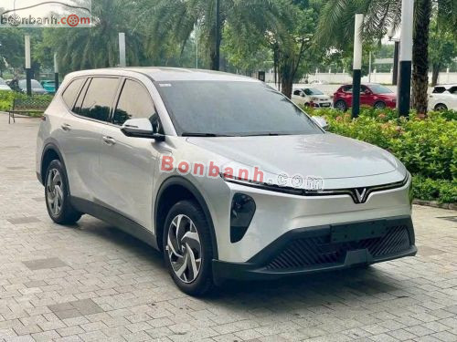 VinFast Limo Green AT 2025 - ảnh 2