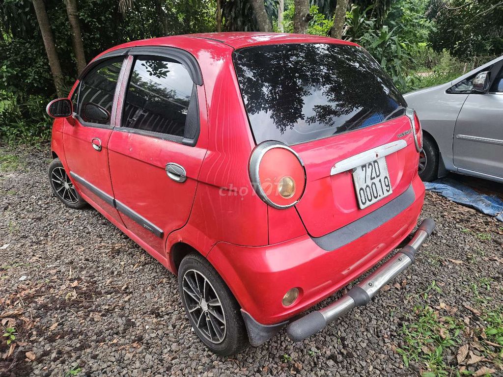 Chevrolet Spark 2011 - ảnh 4