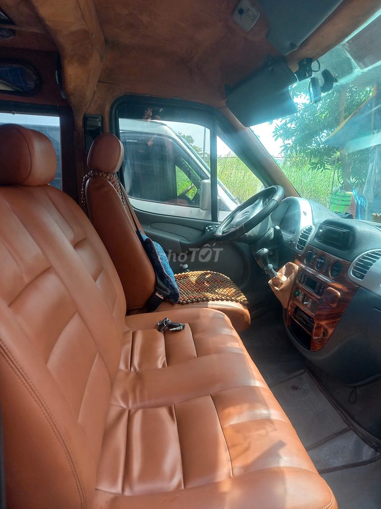 Mercedes-Benz Sprinter 2010 - ảnh 3