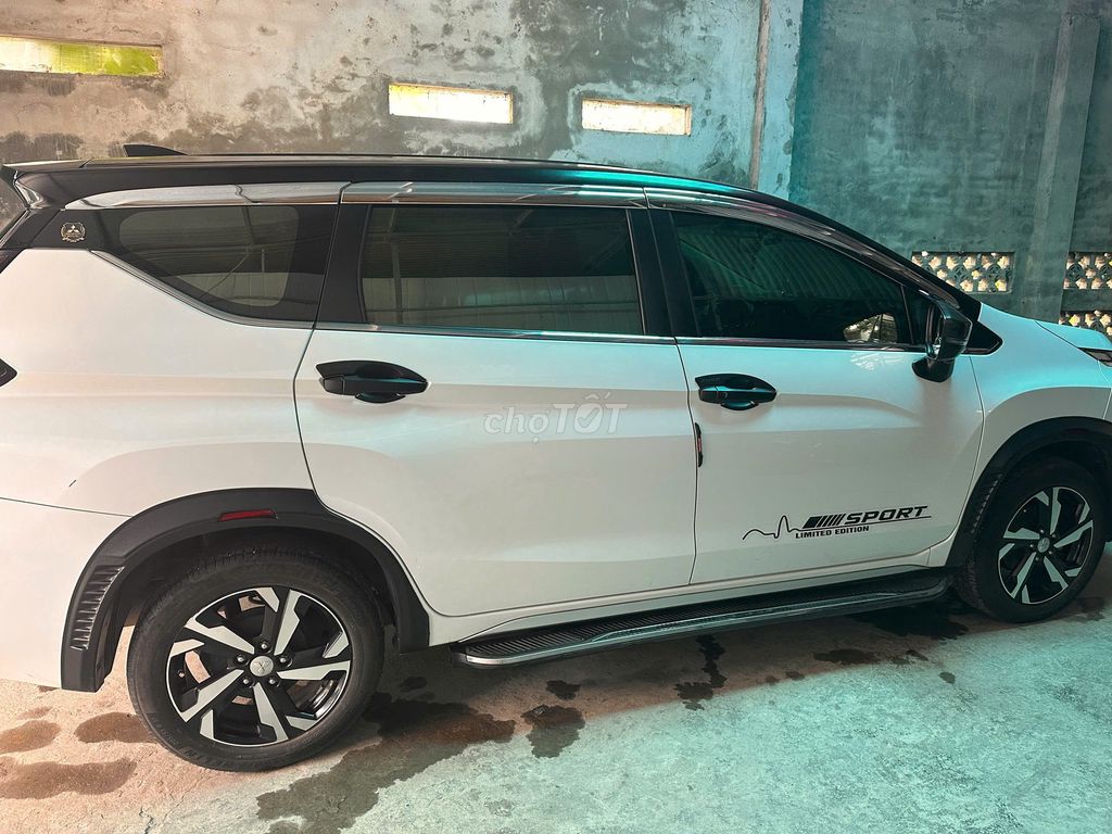 Mitsubishi 2022 - ảnh 1
