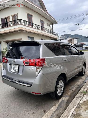 Toyota Innova 2.0E 2016 - ảnh 4