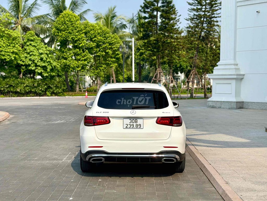 Mercedes-Benz GLC 300 4Matic 2021 - ảnh 3