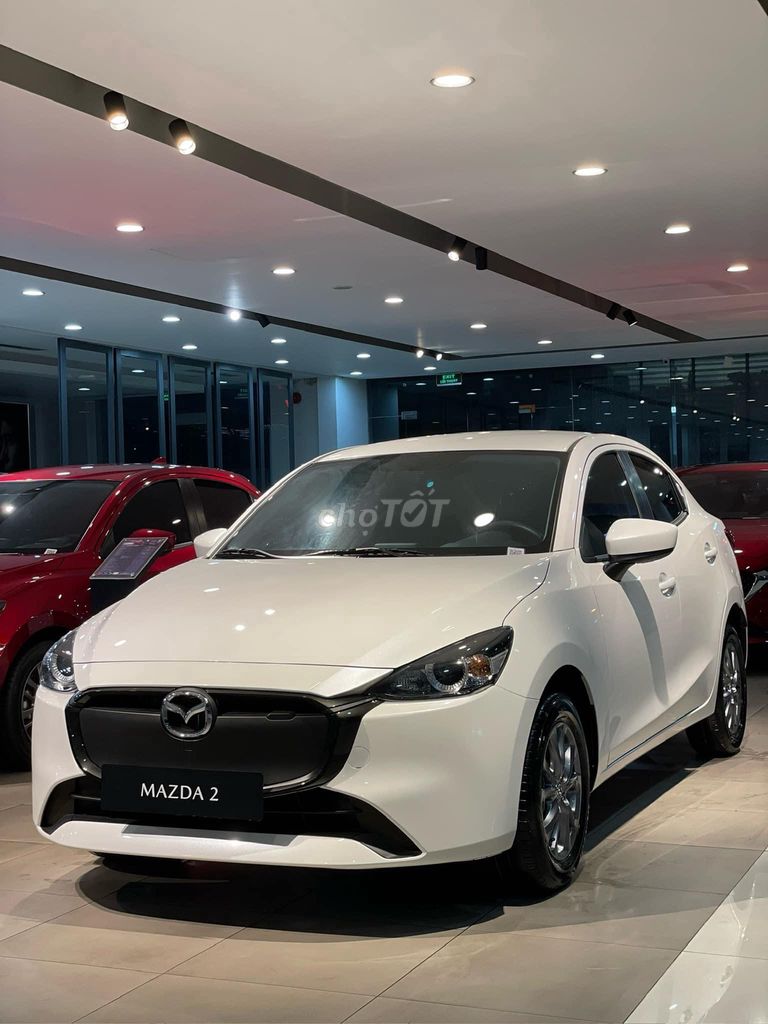 Mazda 2 - ảnh 1