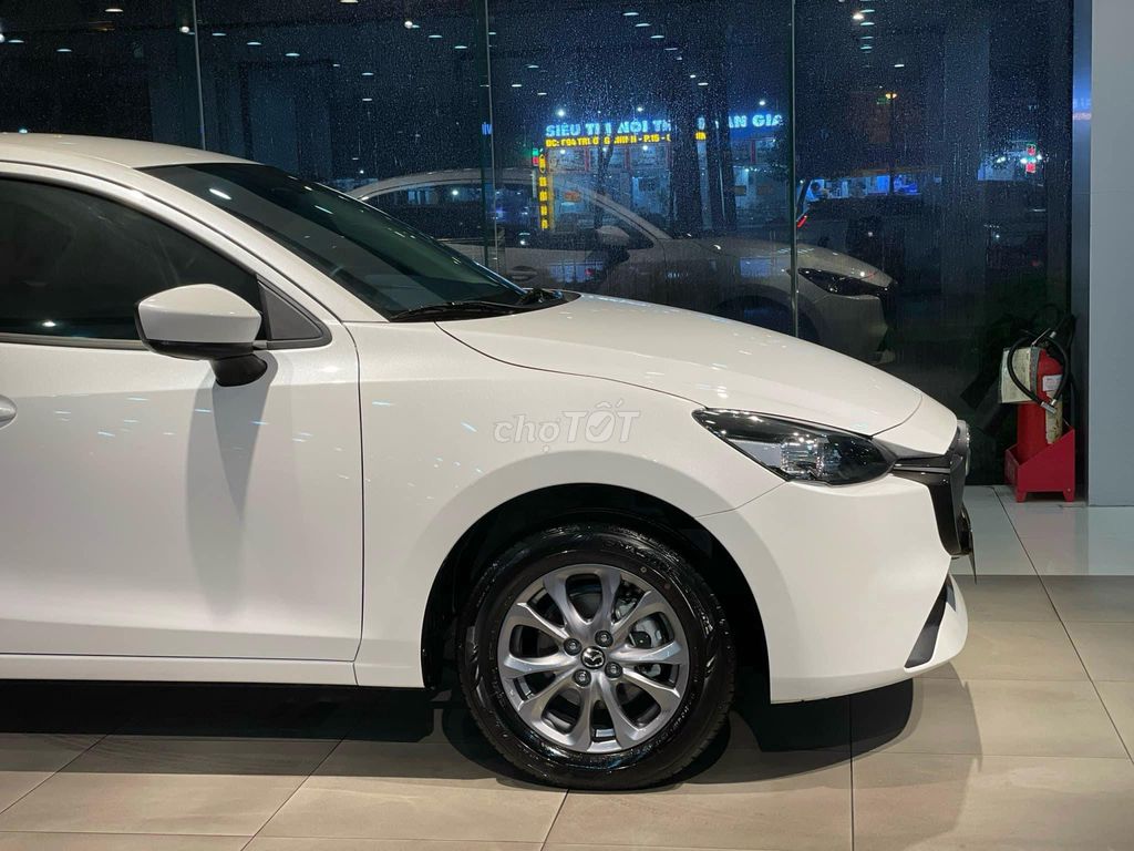 Mazda 2 - ảnh 2
