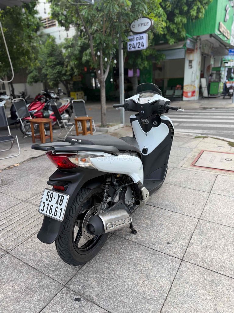 Honda SH 2010 - ảnh 2