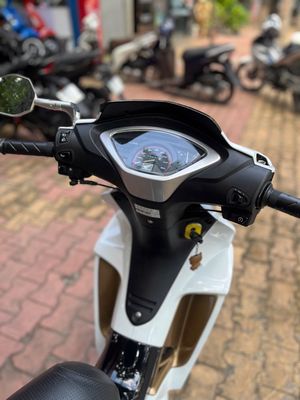 Honda Future 2010 - ảnh 1