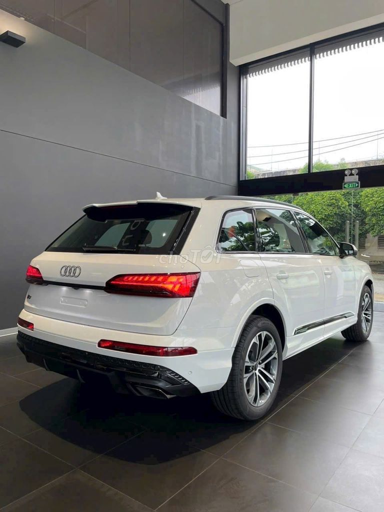Audi Q7 2025 - ảnh 3