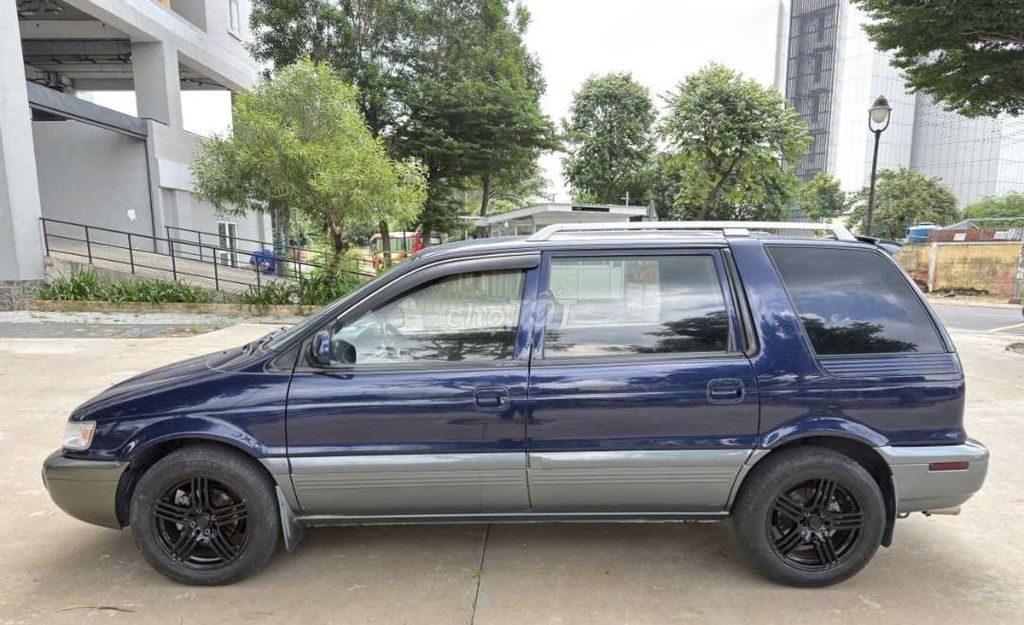 Mitsubishi Pajero 2005 - ảnh 2