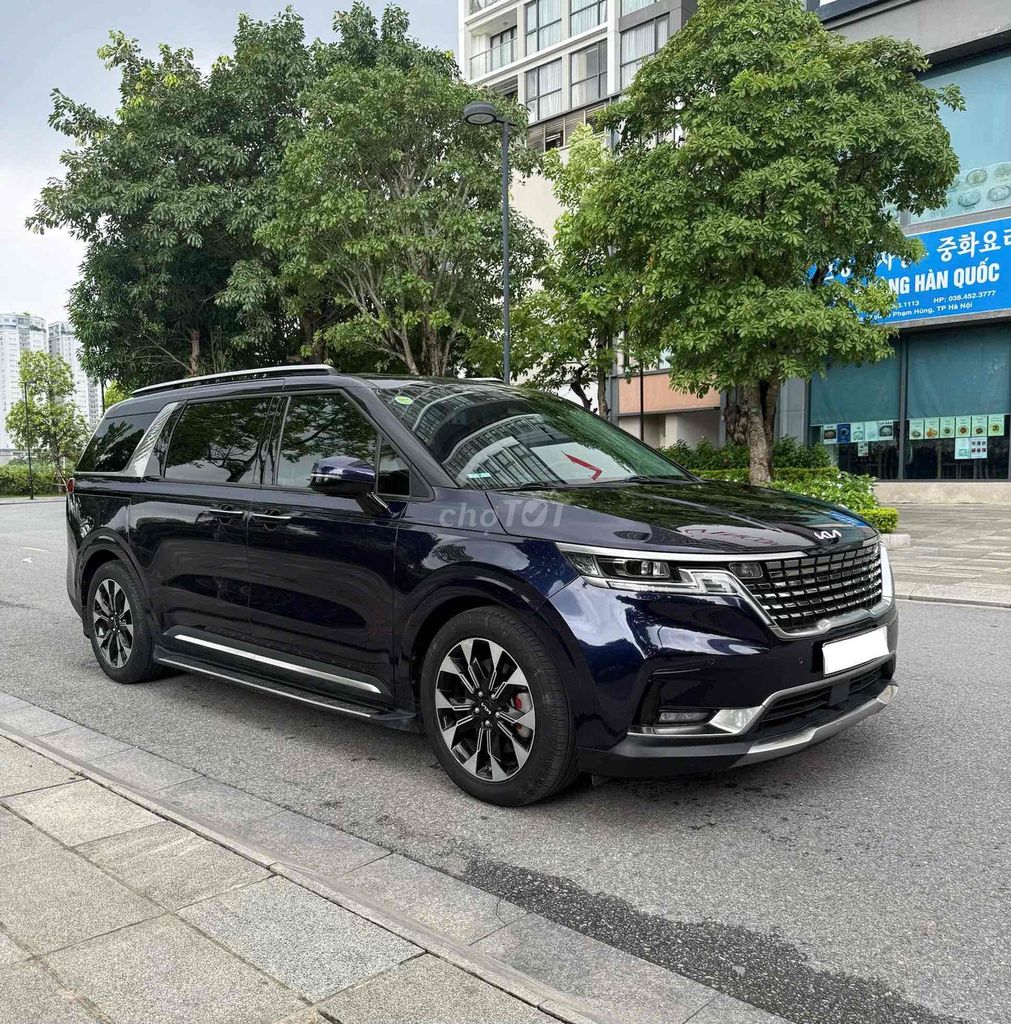 Kia Carnival Signature 2.2D 2022 - ảnh 3