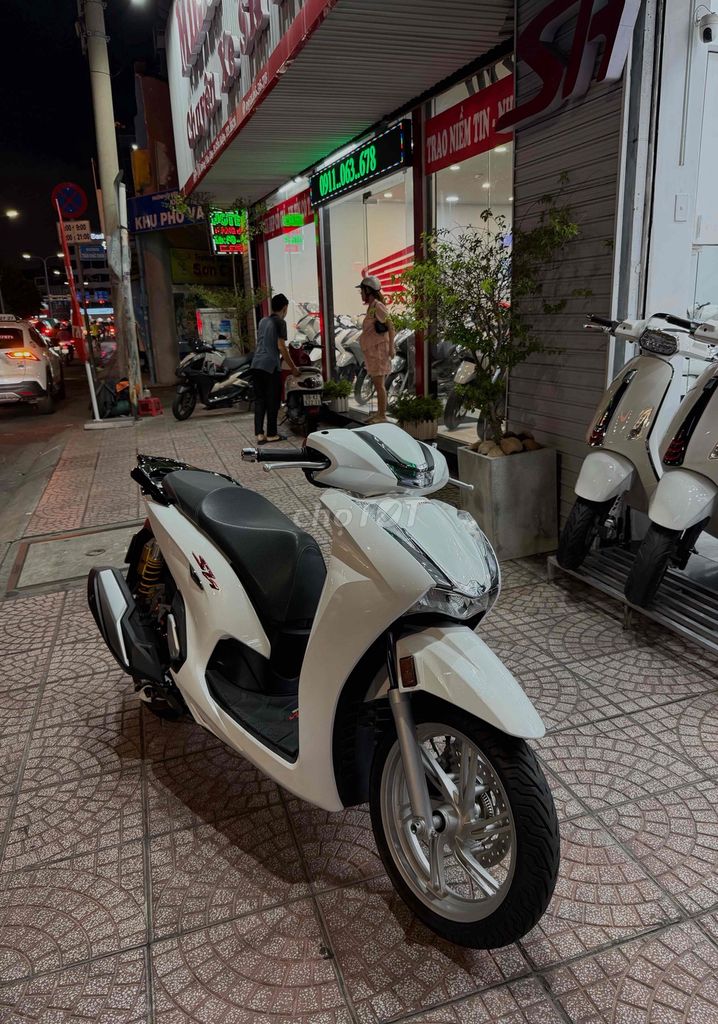 Honda SH 2022 - ảnh 1