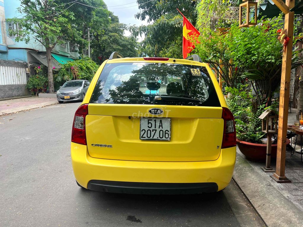 Kia Carens - ảnh 5