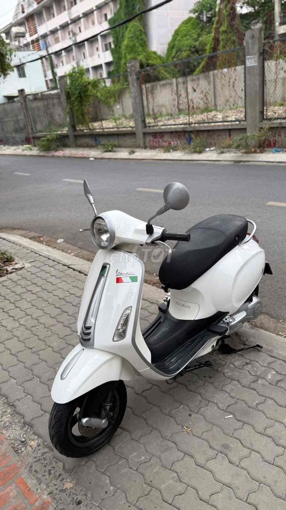 Piaggio Vespa 2015 - ảnh 1