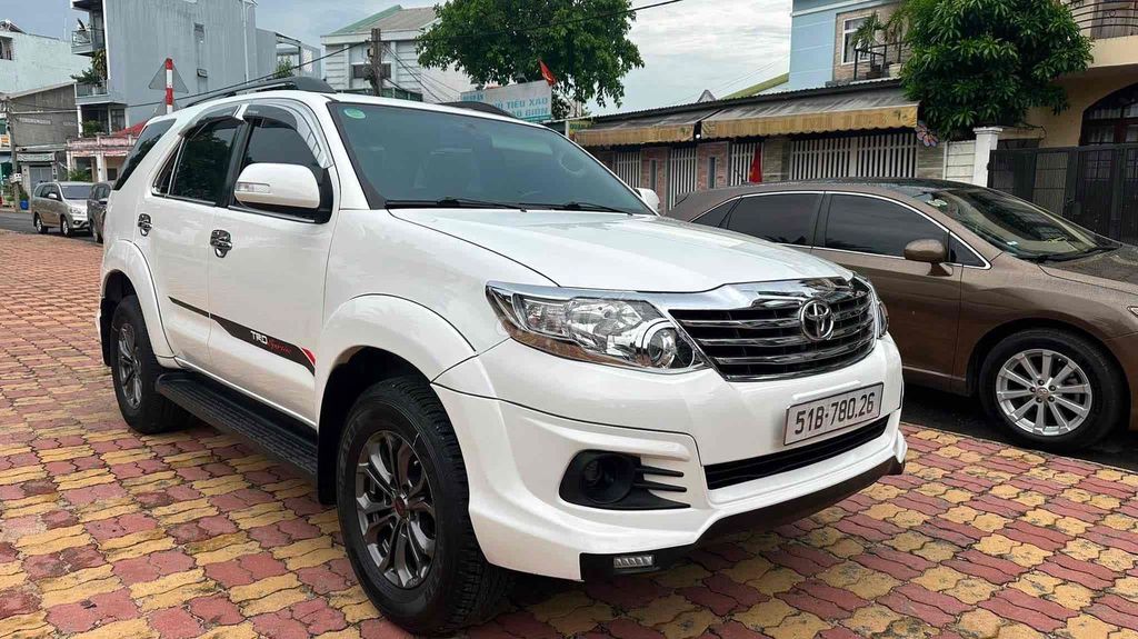 Toyota Fortuner 2016 - ảnh 2