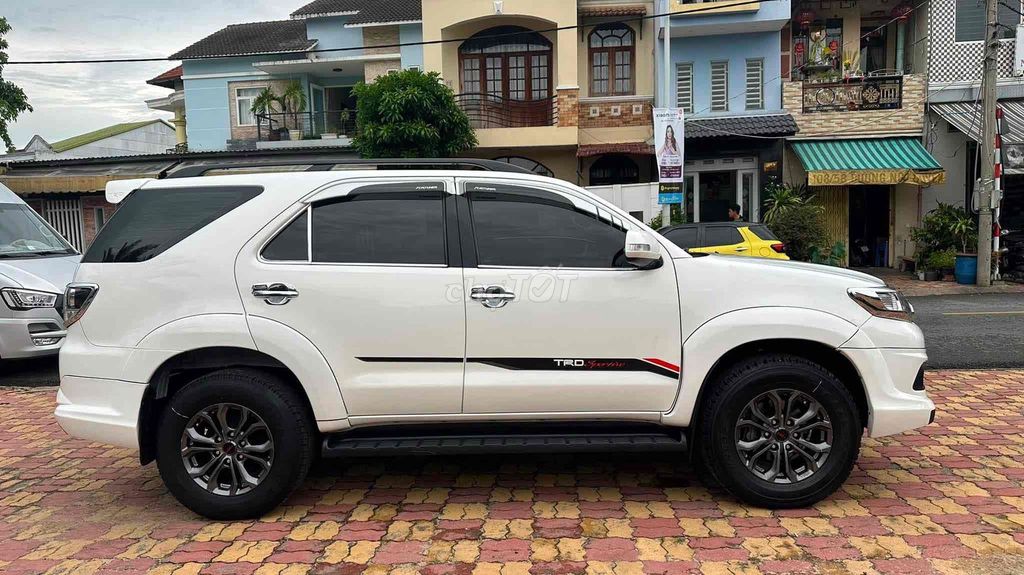 Toyota Fortuner 2016 - ảnh 4