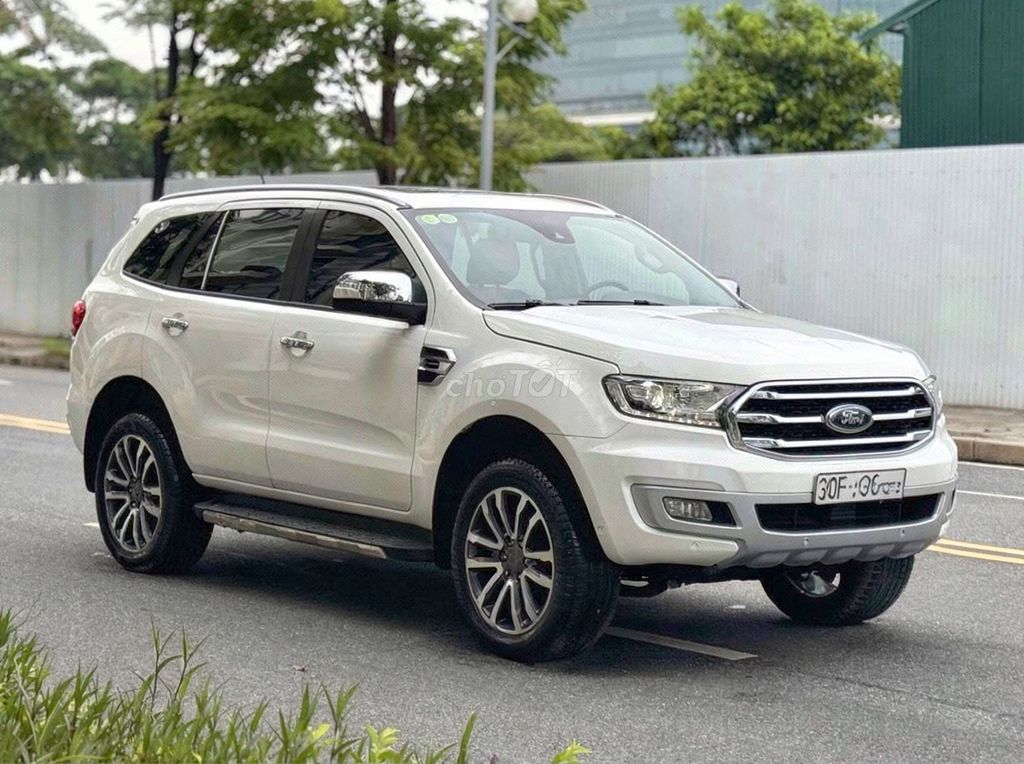 Ford Everest Titanium 2.0L 4x4 AT 2019 - ảnh 2