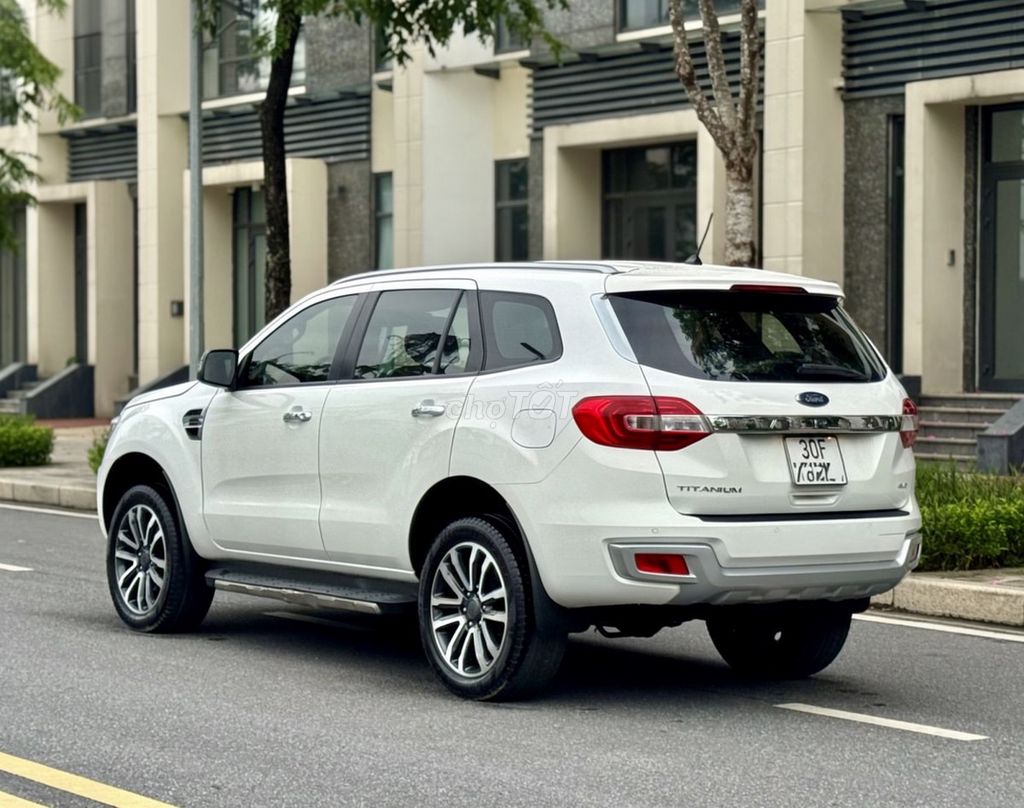 Ford Everest Titanium 2.0L 4x4 AT 2019 - ảnh 4