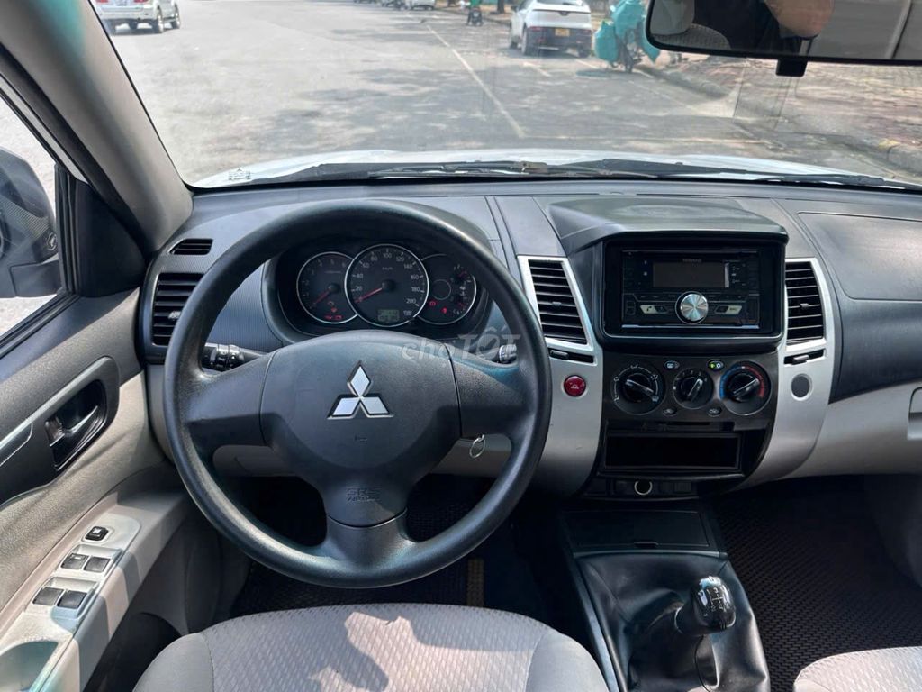 Mitsubishi Pajero Sport 2016 - ảnh 5