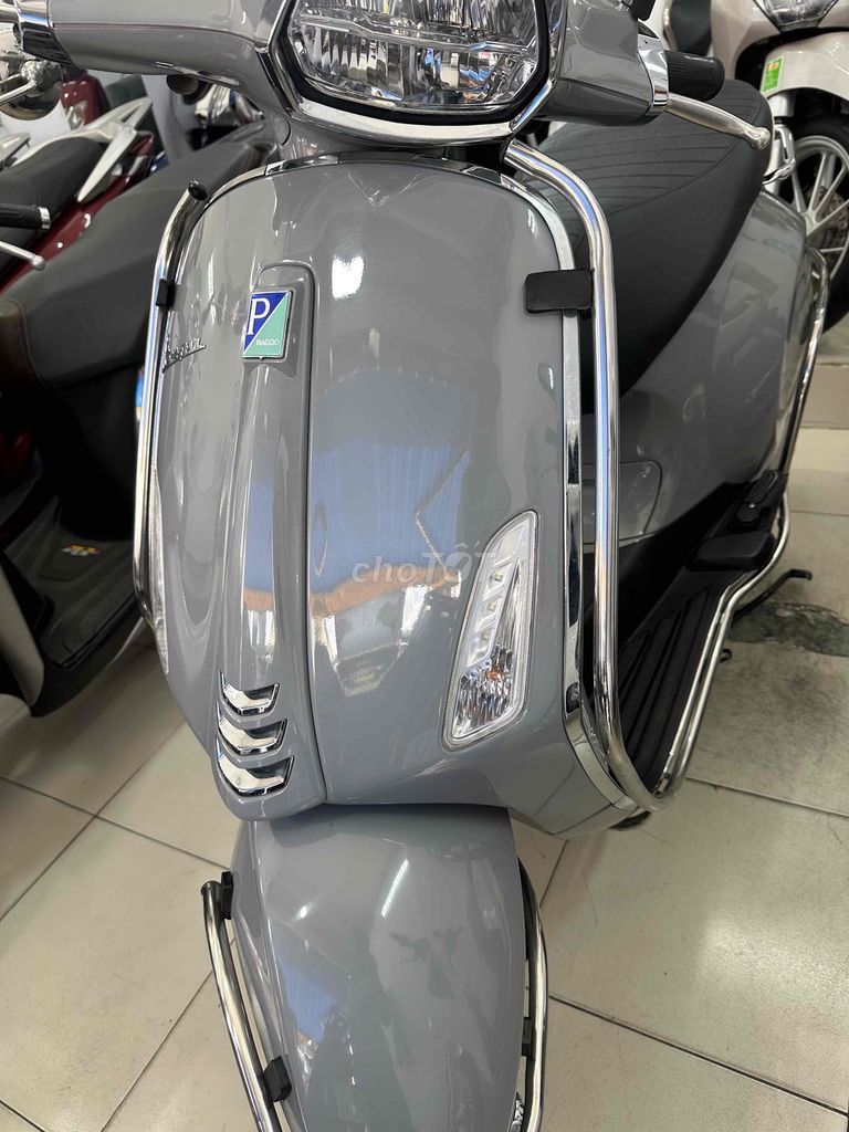 Piaggio Vespa 2023 - ảnh 1