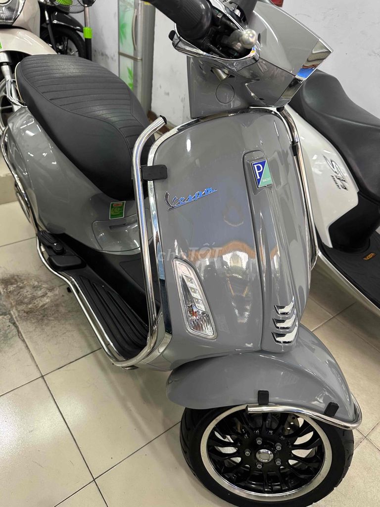 Piaggio Vespa 2023 - ảnh 2