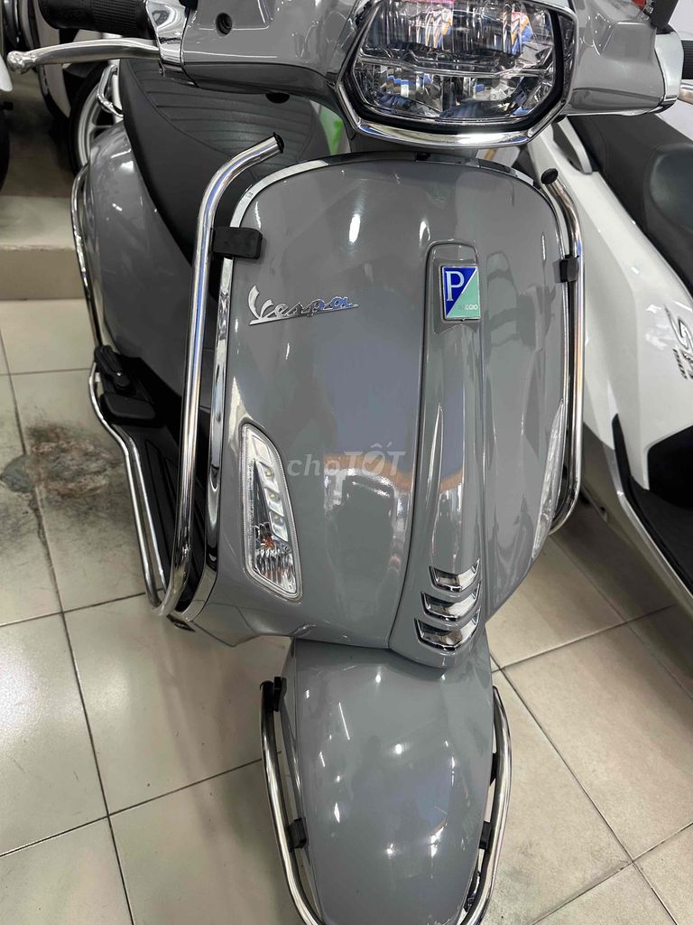 Piaggio Vespa 2023 - ảnh 3