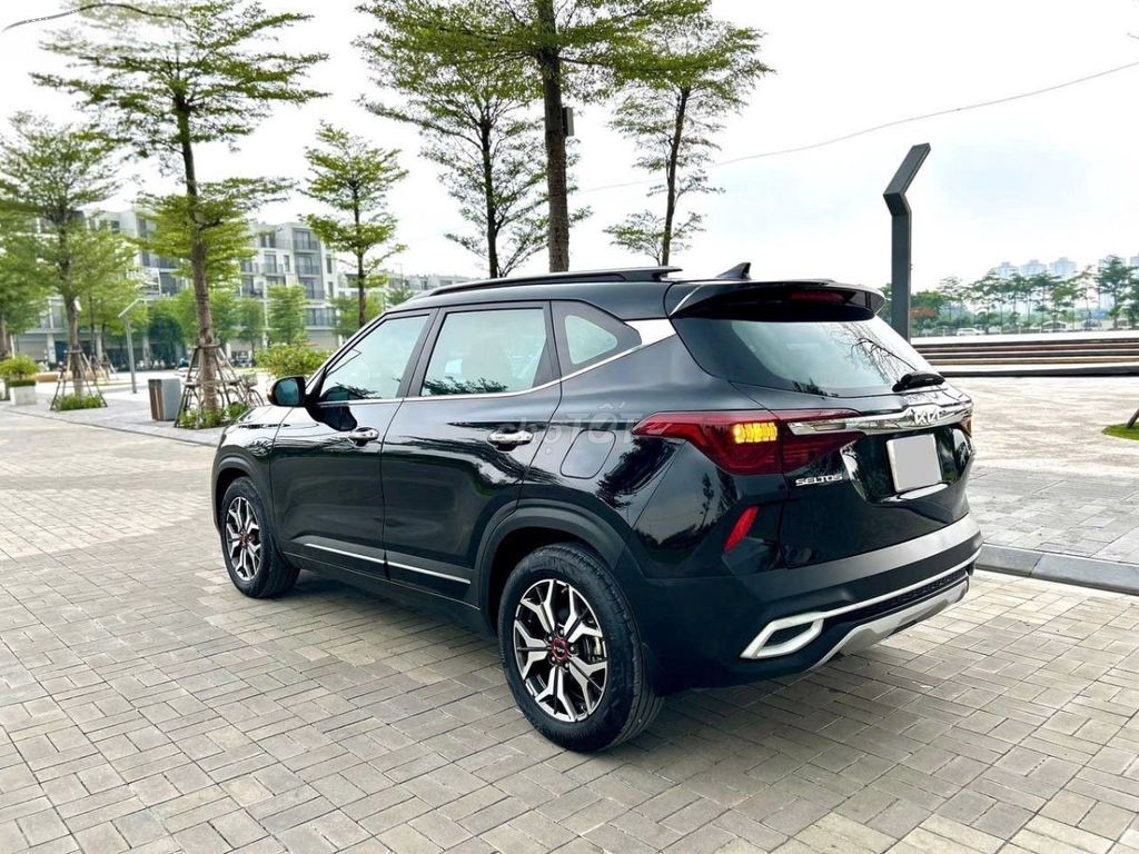 Kia Seltos 2023 - ảnh 2