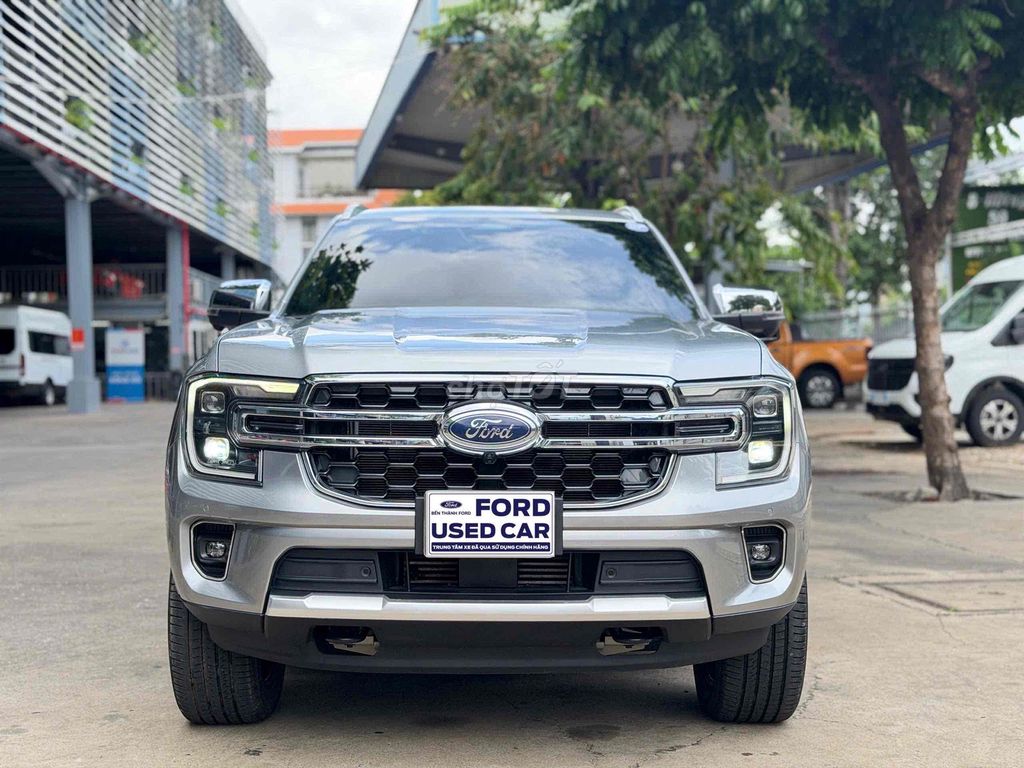 Ford Everest 2023 - ảnh 1
