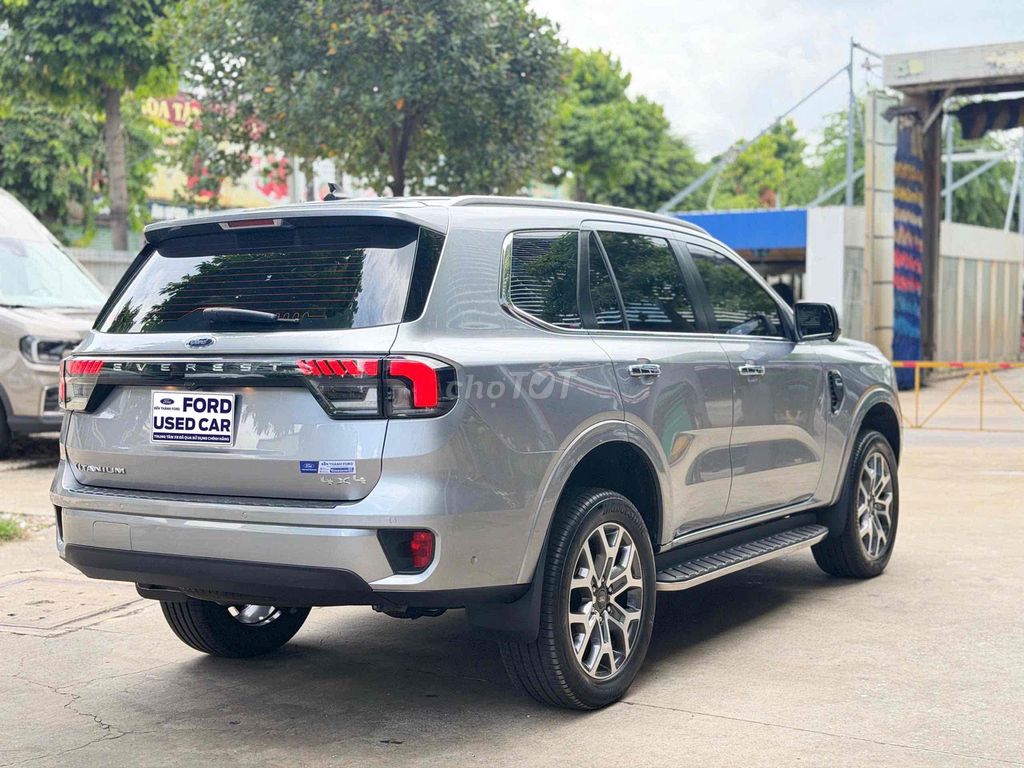 Ford Everest 2023 - ảnh 5