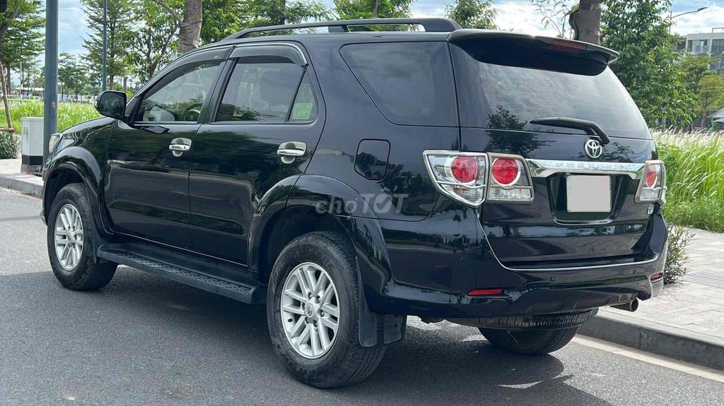 Toyota Fortuner 2015 - ảnh 3