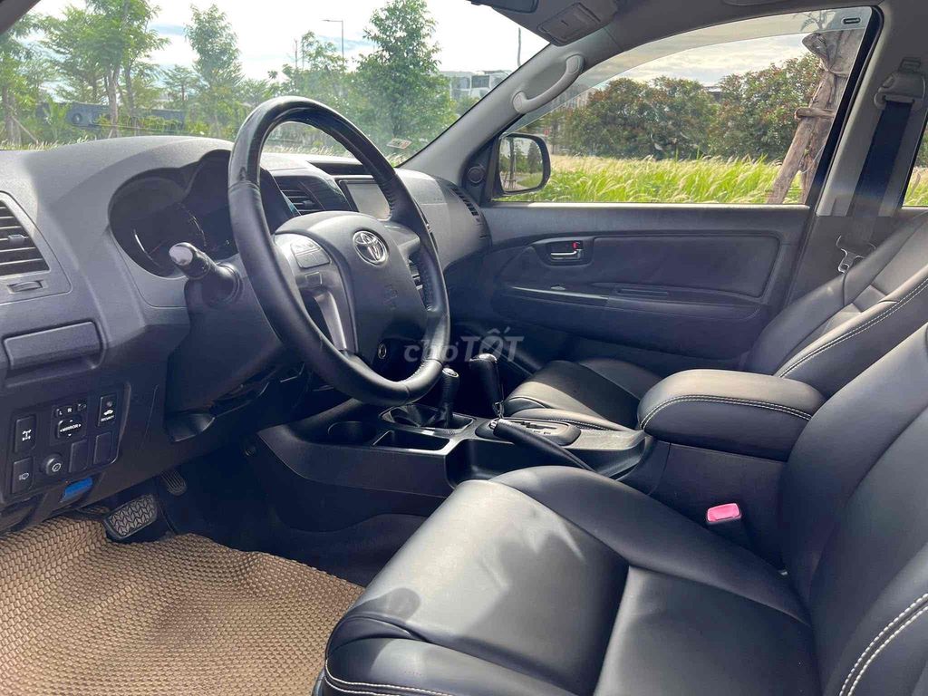 Toyota Fortuner 2015 - ảnh 4