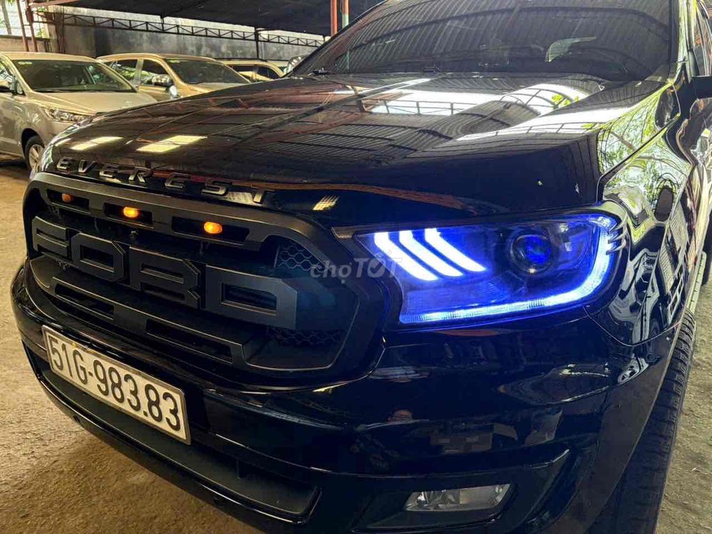 Ford Everest 2022 - ảnh 2