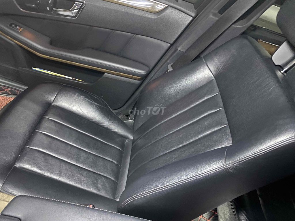 Mercedes-Benz 2010 - ảnh 2