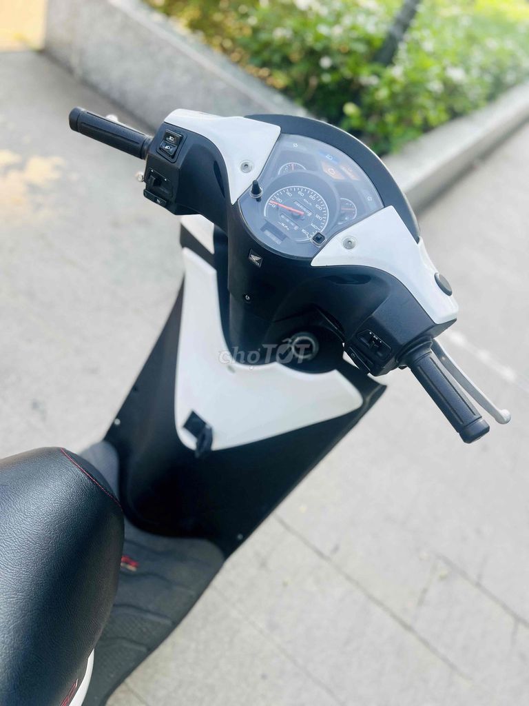 Honda SH 2011 - ảnh 3