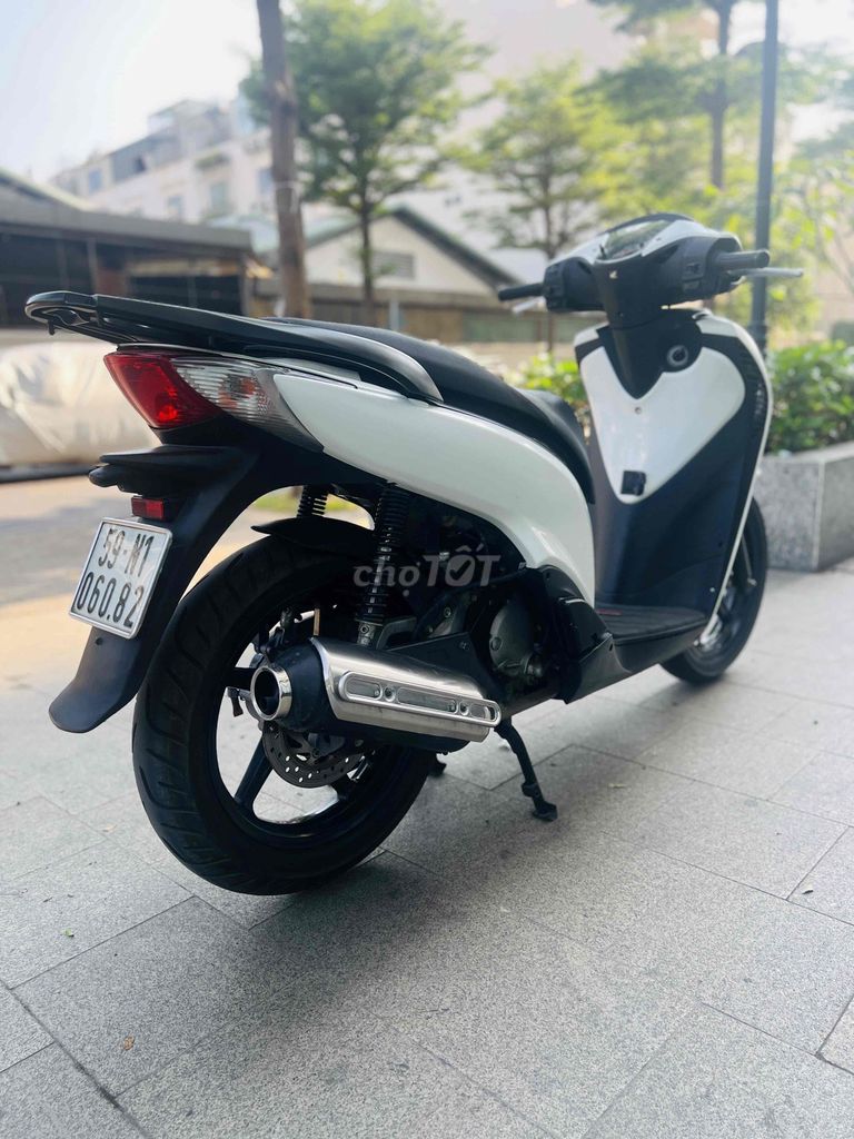 Honda SH 2011 - ảnh 4