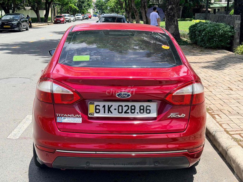 Ford Fiesta 2016 - ảnh 2