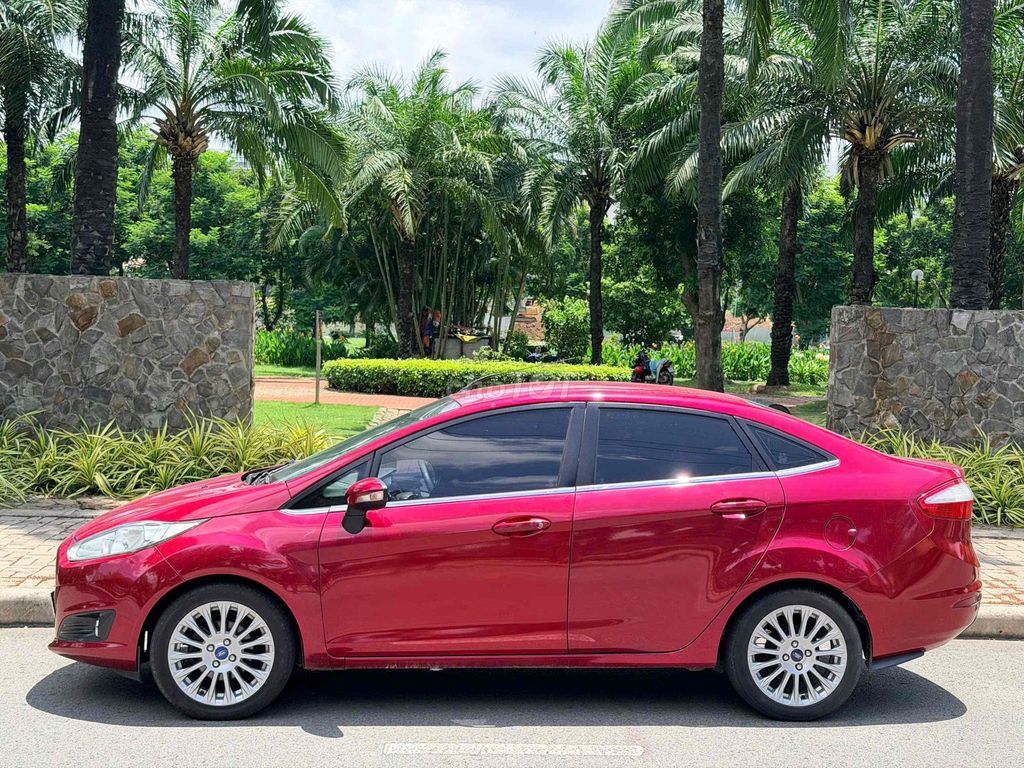 Ford Fiesta 2016 - ảnh 3