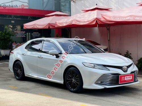 Toyota Camry 2.5Q 2020 - ảnh 2
