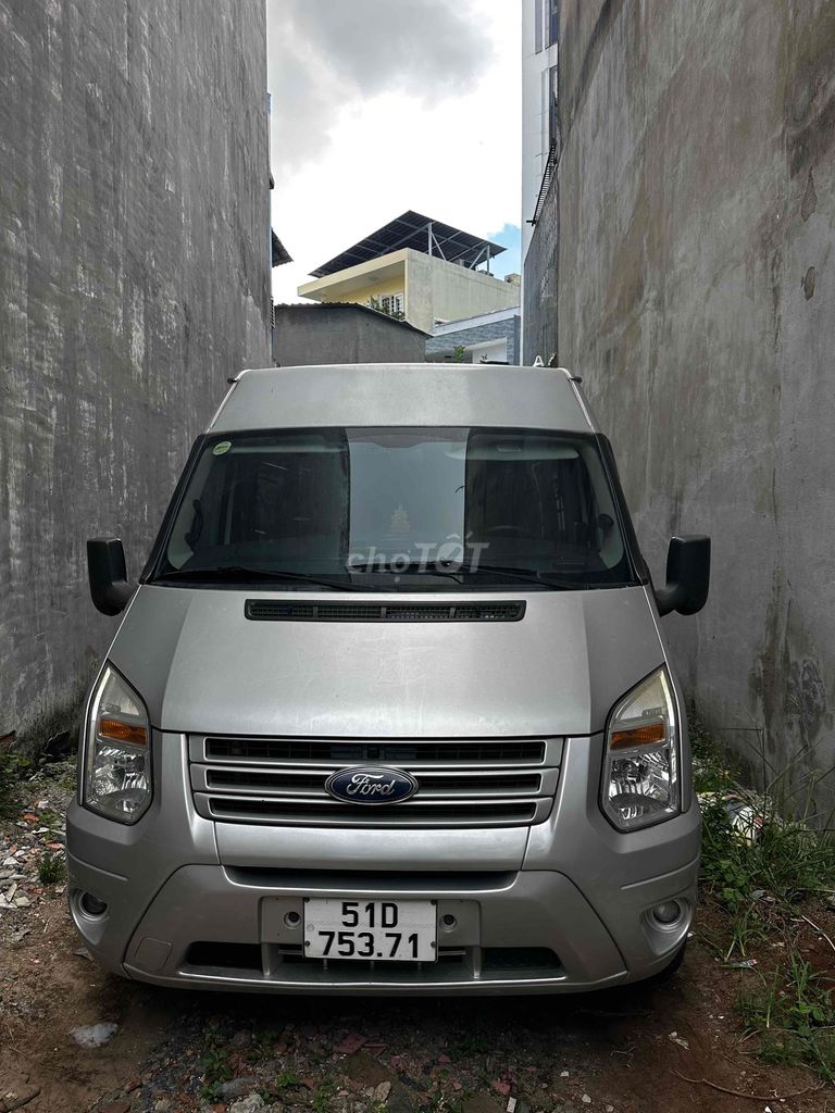 Ford Transit - ảnh 1