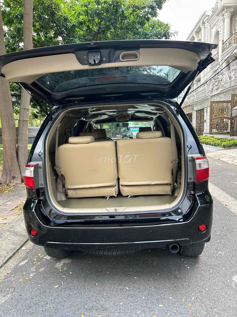 Toyota Fortuner 2010 - ảnh 5