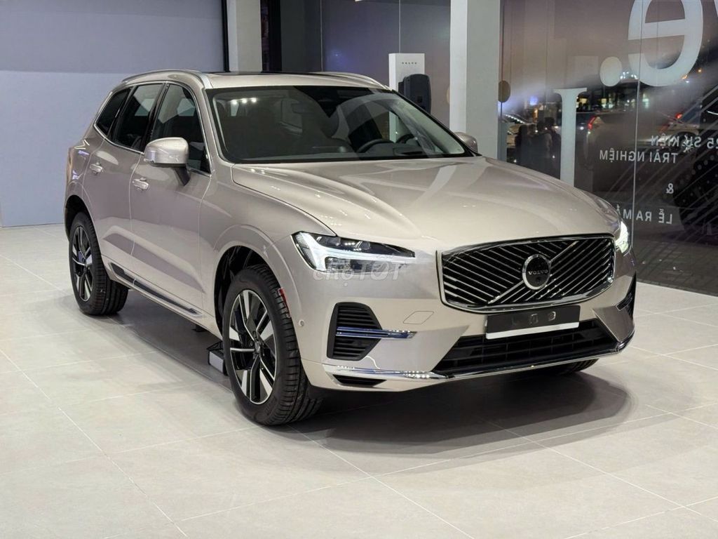 Volvo XC60 2025 - ảnh 3