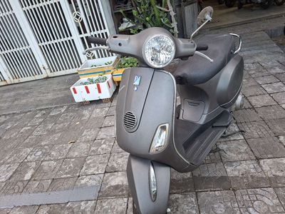 Piaggio Vespa 2012 - ảnh 1