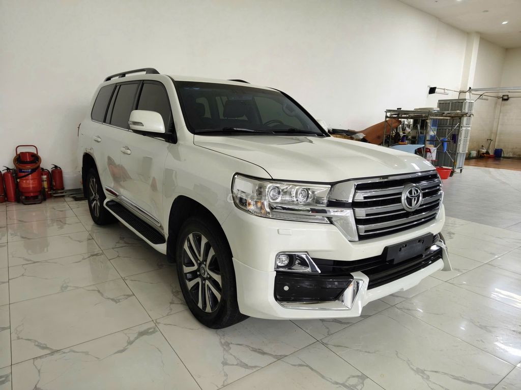 Toyota Land Cruiser 2019 - ảnh 4
