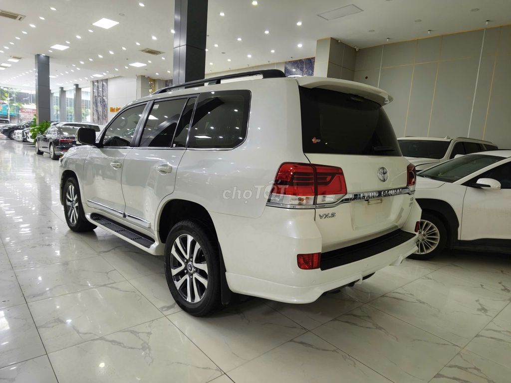 Toyota Land Cruiser 2019 - ảnh 5