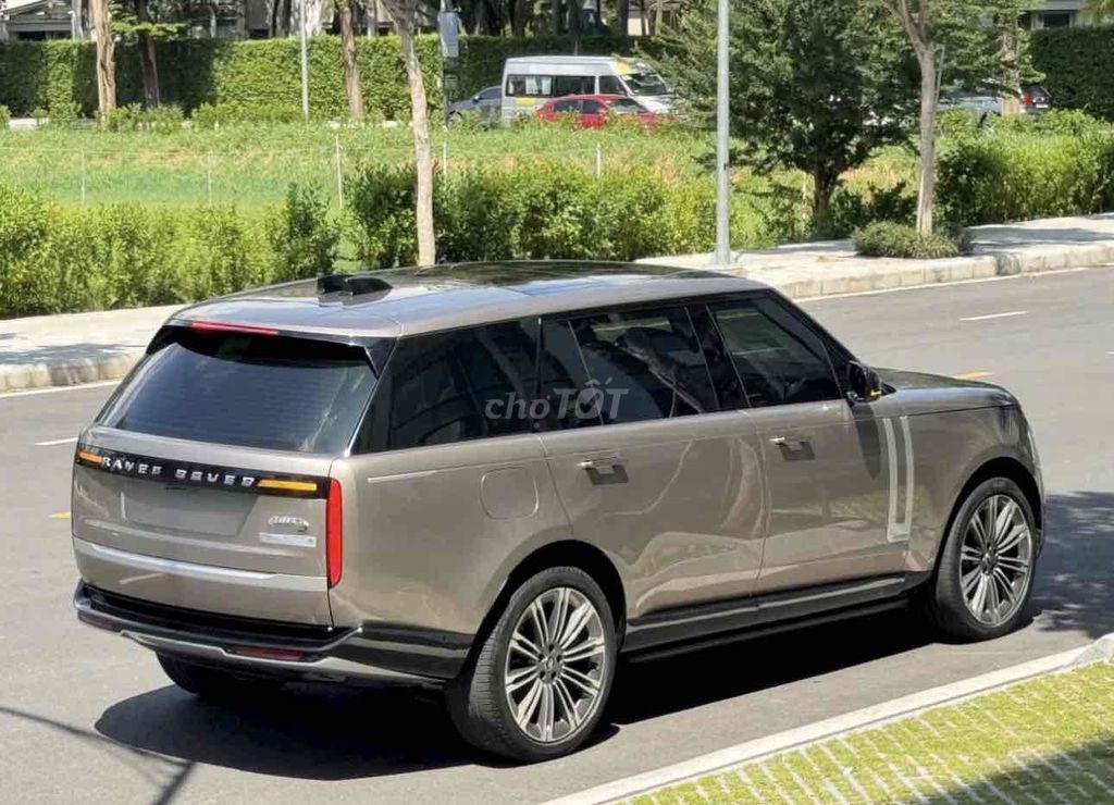 Land Rover Range Rover 2023 - ảnh 2