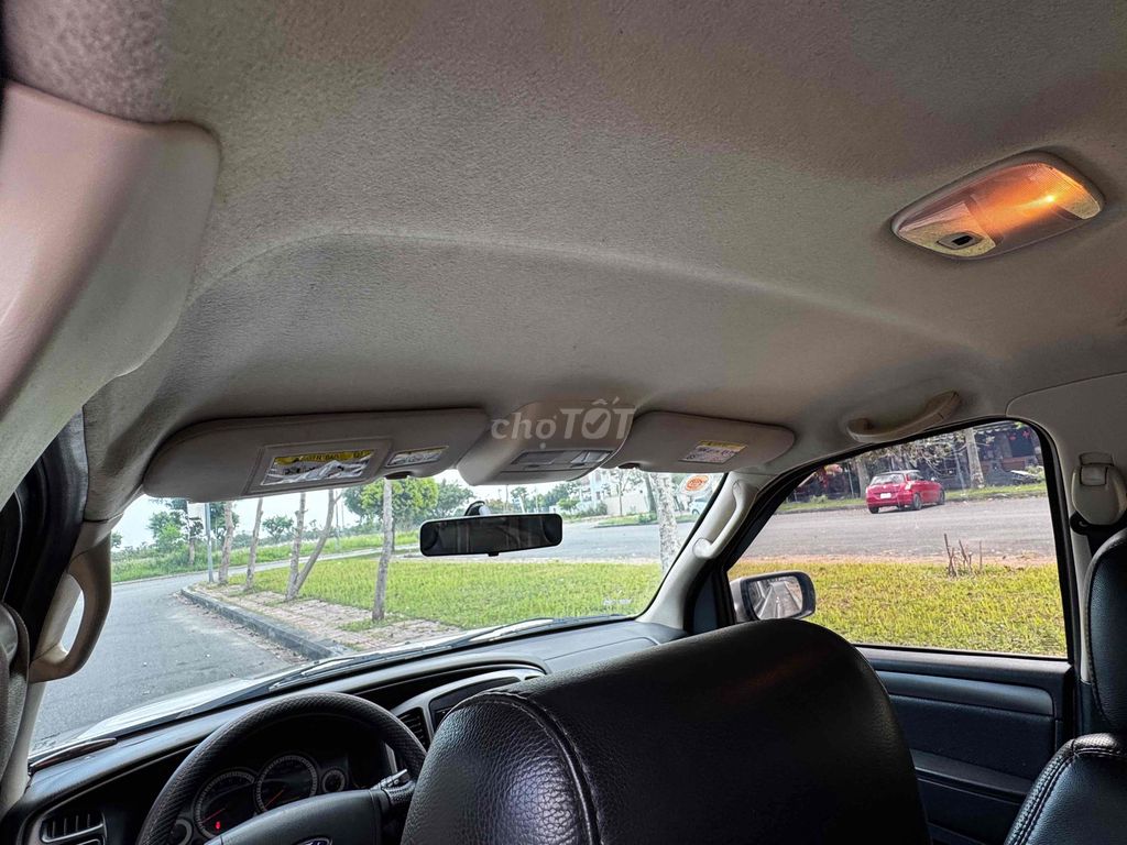 Ford Escape 2013 - ảnh 2