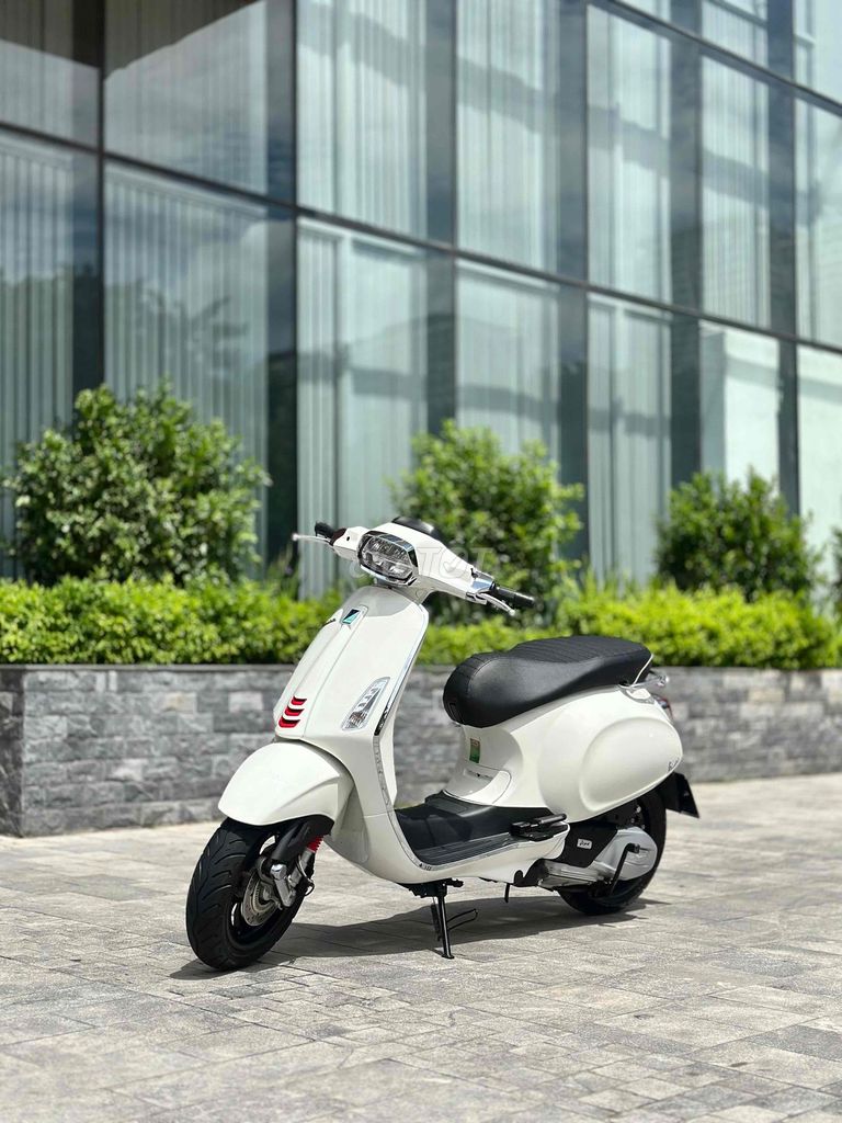Piaggio Vespa 2023 - ảnh 1