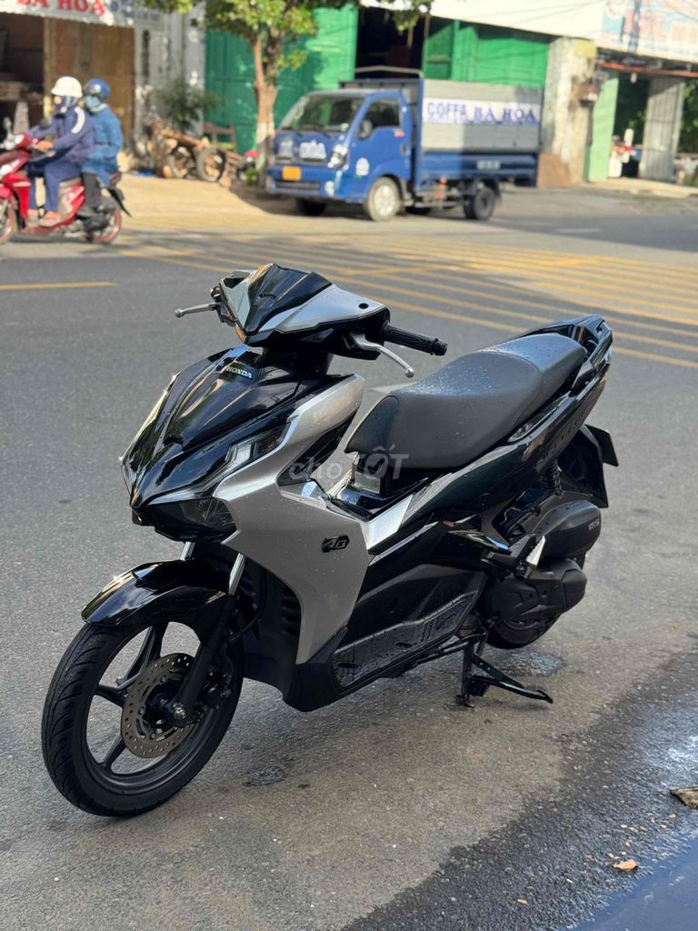 Honda Air Blade 2021 - ảnh 2