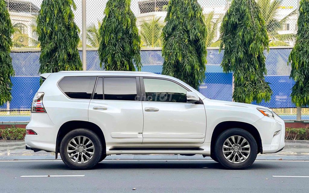 Lexus GX 2015 - ảnh 3